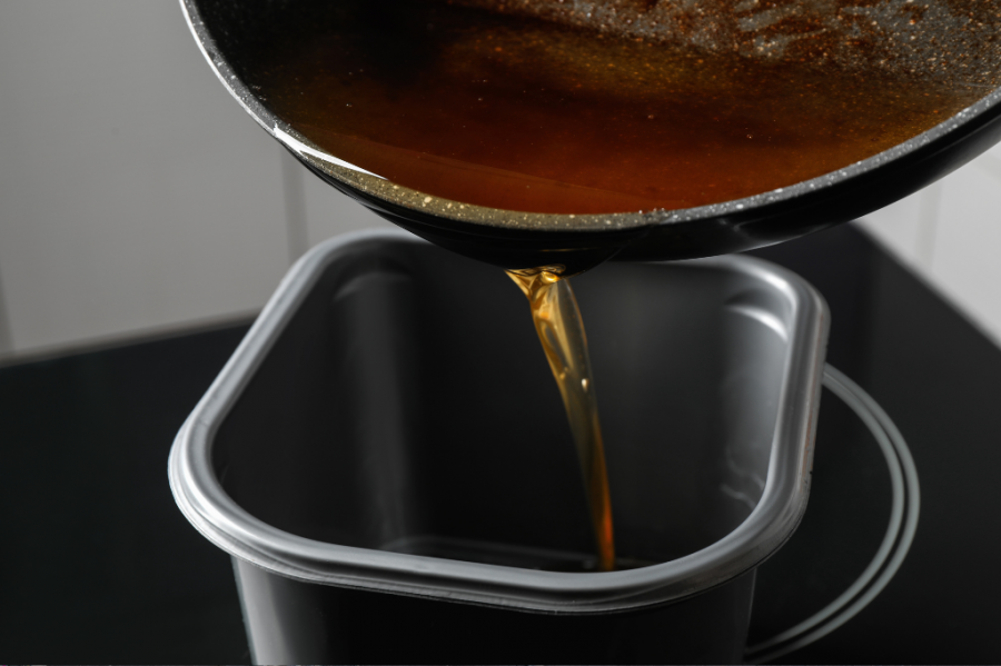 Guia completo sobre reciclagem de óleo de cozinha: dicas de como fazer e onde descartar