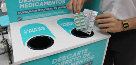 Como descartar medicamentos vencidos corretamente em sua casa